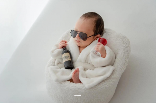 广汉孕妇肚脐眼突出来